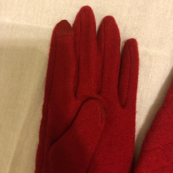 Ann Taylor Red Gloves - Picture 3 of 3